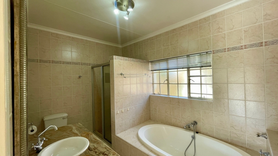 3 Bedroom Property for Sale in Wilkoppies North West